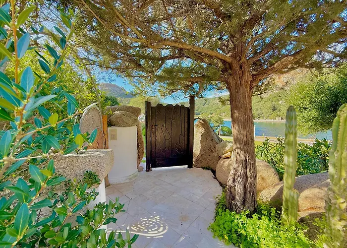 Poltu Quatu House